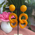boucle clip maillon jaune moutarde de la marque francine Bramli