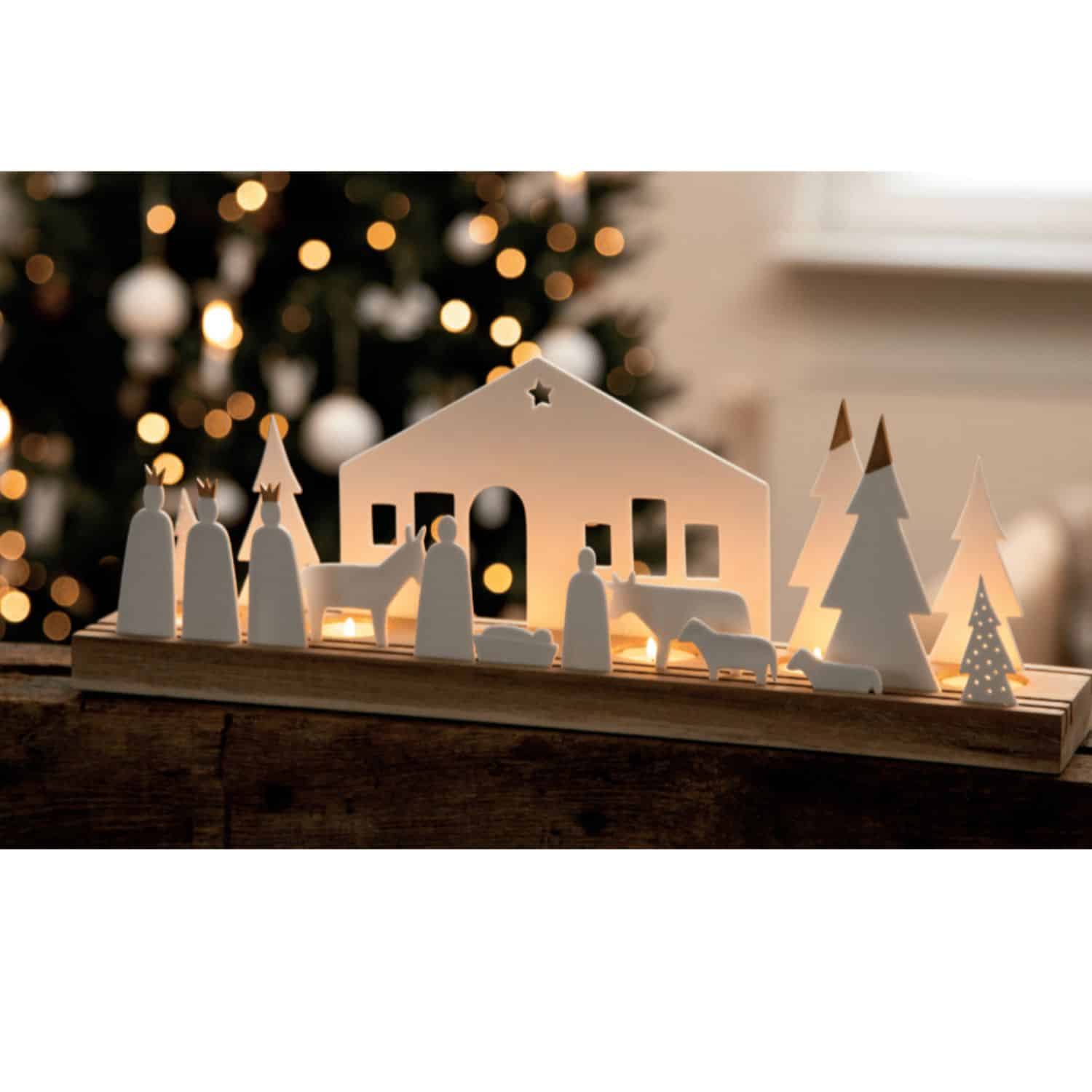 Crèche complète de Noël en porcelaine et bois Räder