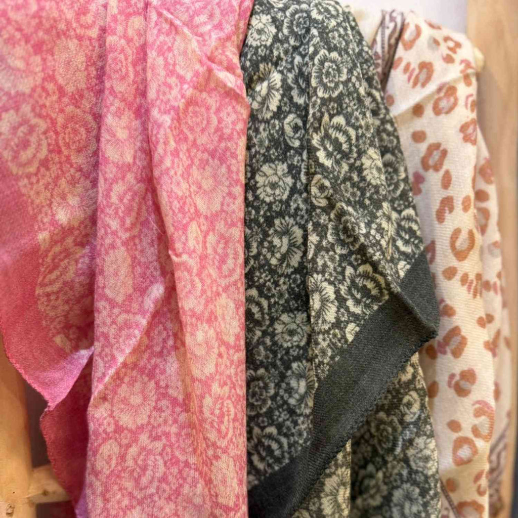 Foulard en laine – Bindi Atelier