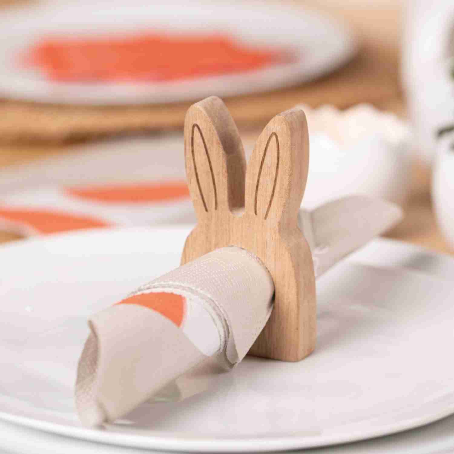 porte serviette de table en bois en forme de lapin