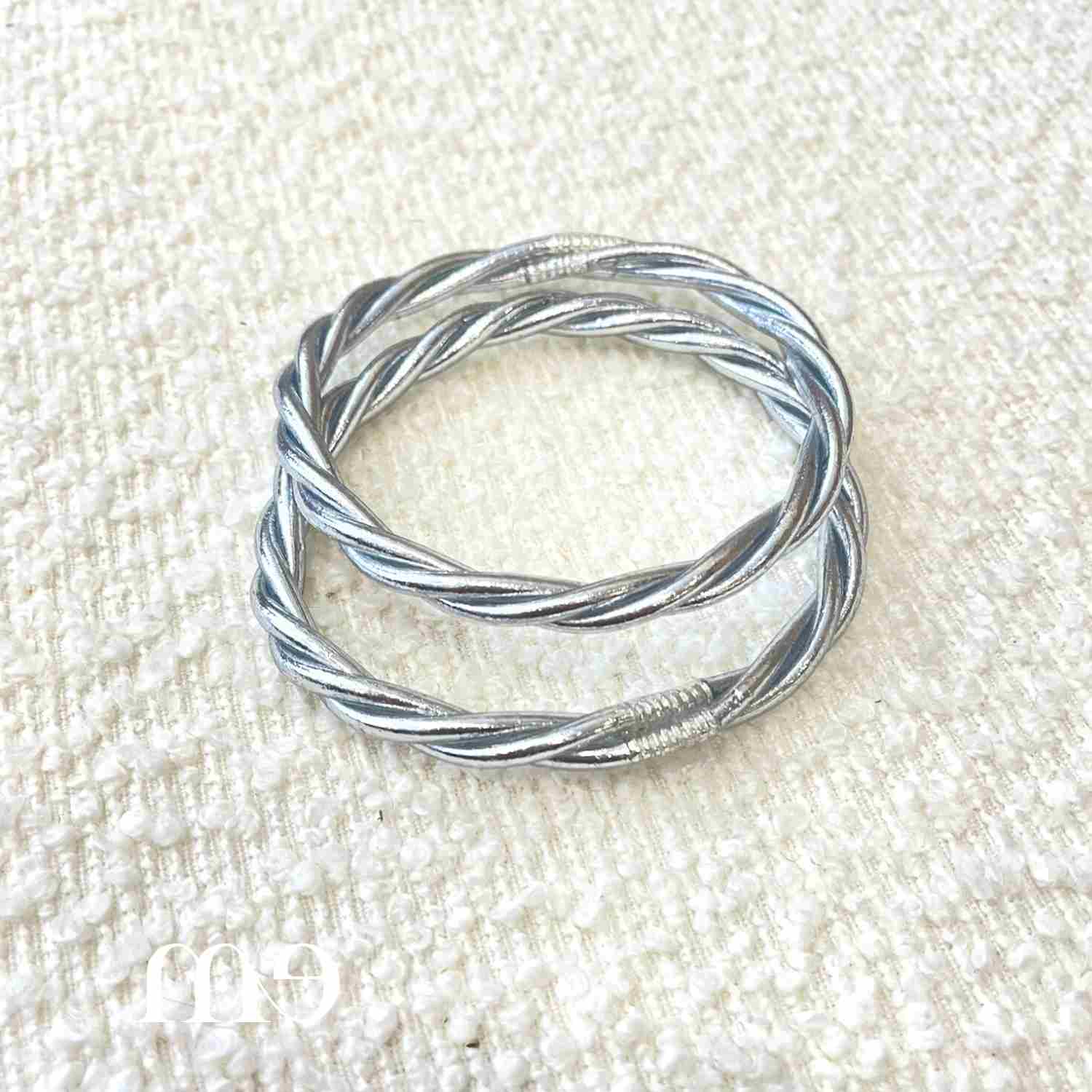 Bracelet Bouddhiste ondulé doré