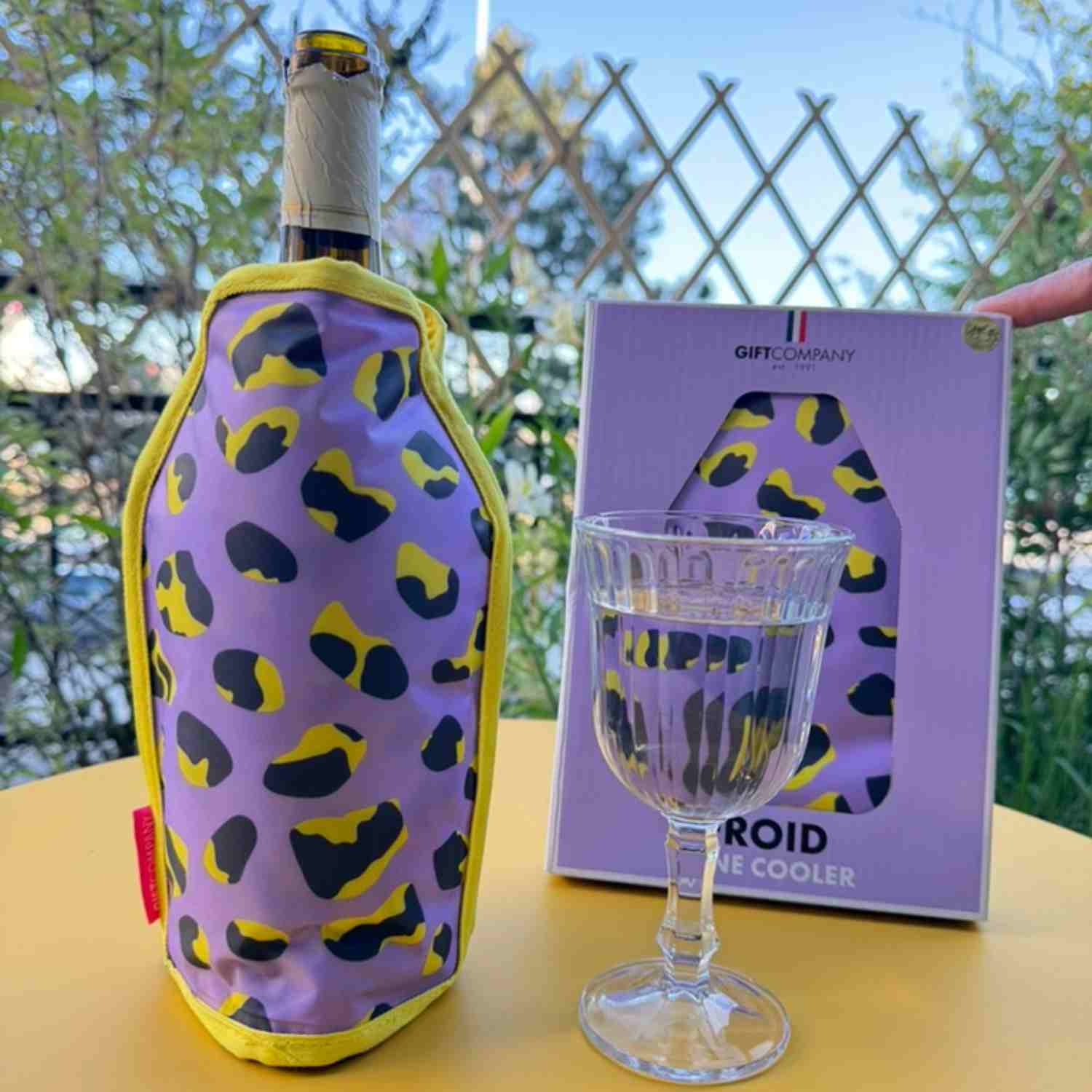 Manchon rafraîchissant léopard violet – pour bouteilles
