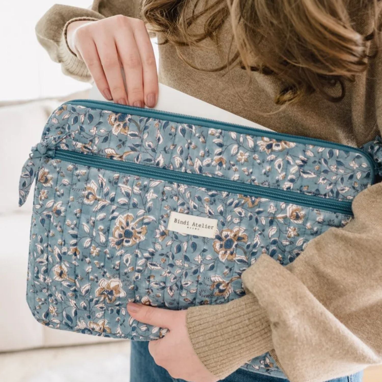 Pochette ordinateur Folk Story Nuage 15 pouces – Bindi Atelier