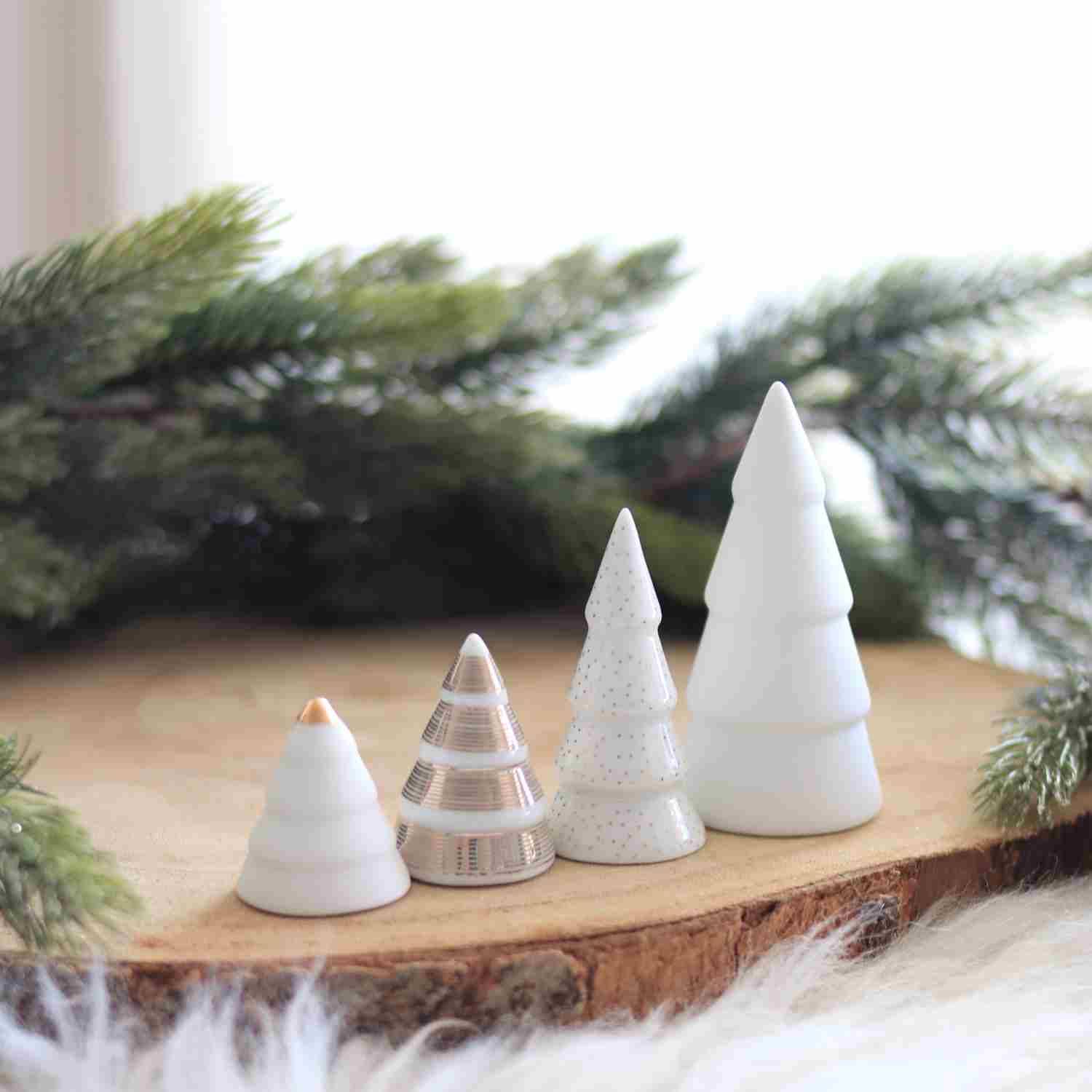 Set de 4 sapins en porcelaine dorée – Räder