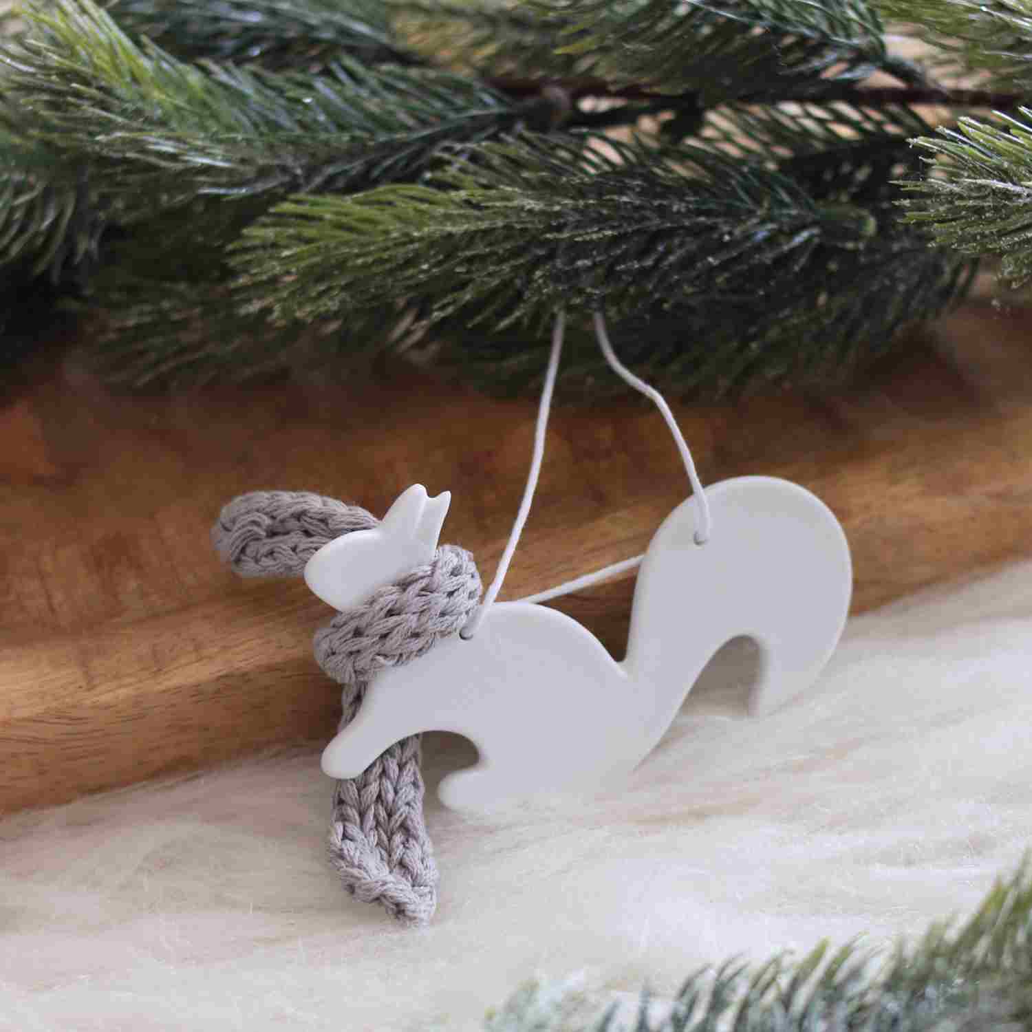 Suspension en porcelaine – Écureuil à écharpe grise – Räder