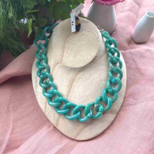 collier maillon fin vert emeraude de la marque Francine Bramli