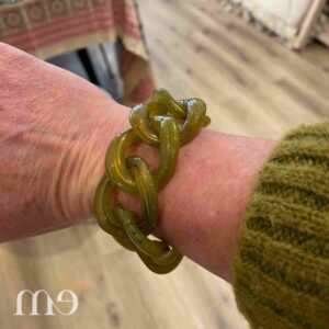 Bracelet maillon vert kaki de la marque Francine Bramli