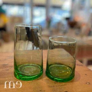 verre beldi vert fabriqué en verre soufflé au Maroc
